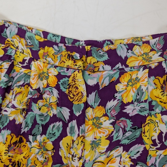 *Free with Purchase* Zara Floral Shorts Bermuda Loose Relaxed Fit High Waist - Picture 5 of 8